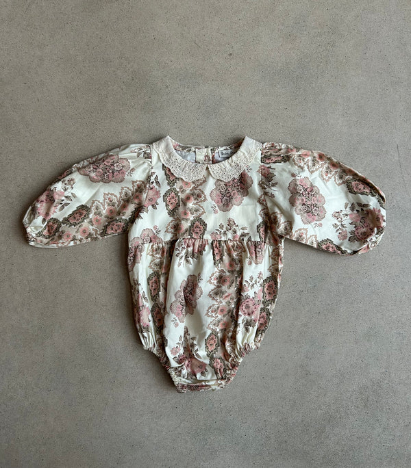 Darja Romper Tapestry Floral 3 Months/ Sample