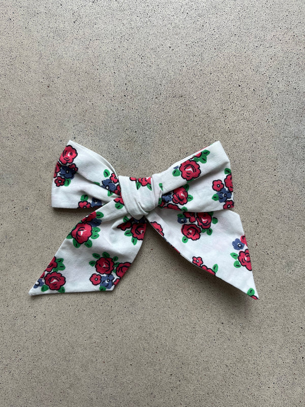 SAMPLE - Lotta Bow